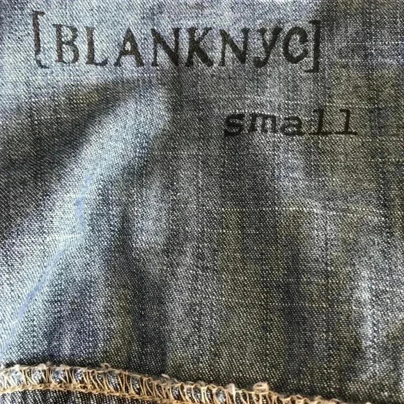 Blank NYC Denim Long Sleeve Embellished Button Up Raw Hem Top Size S - Picture 3 of 5